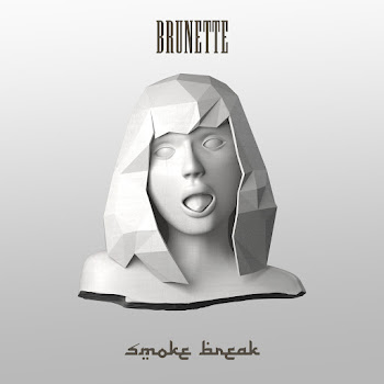 Brunette - Smoke Break